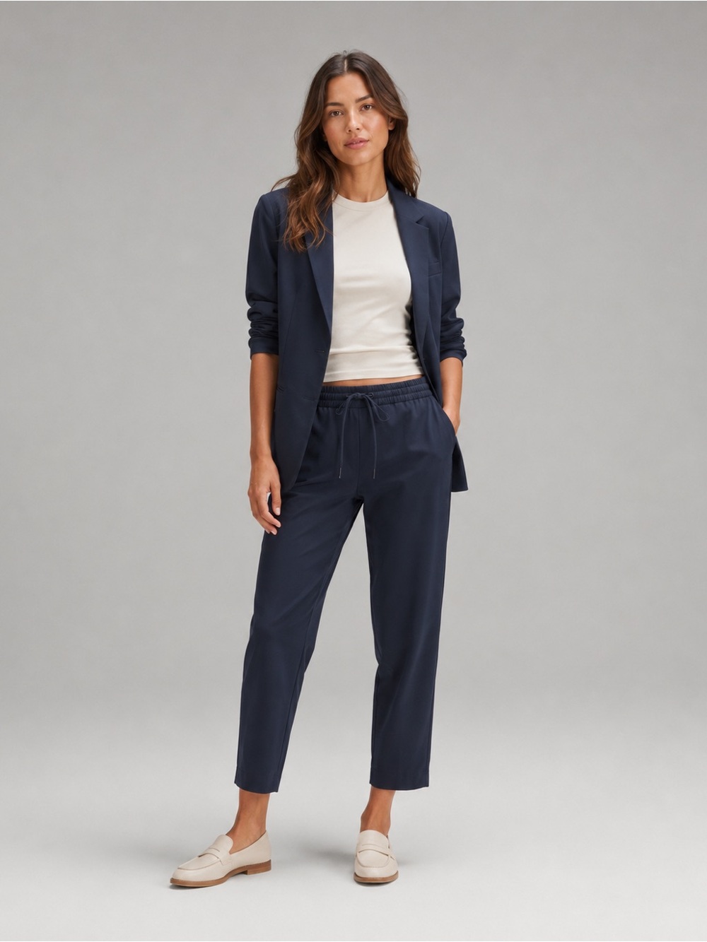 Lululemon Tapered-Leg Mid-Rise Crop Luxtreme True Navy Size Small